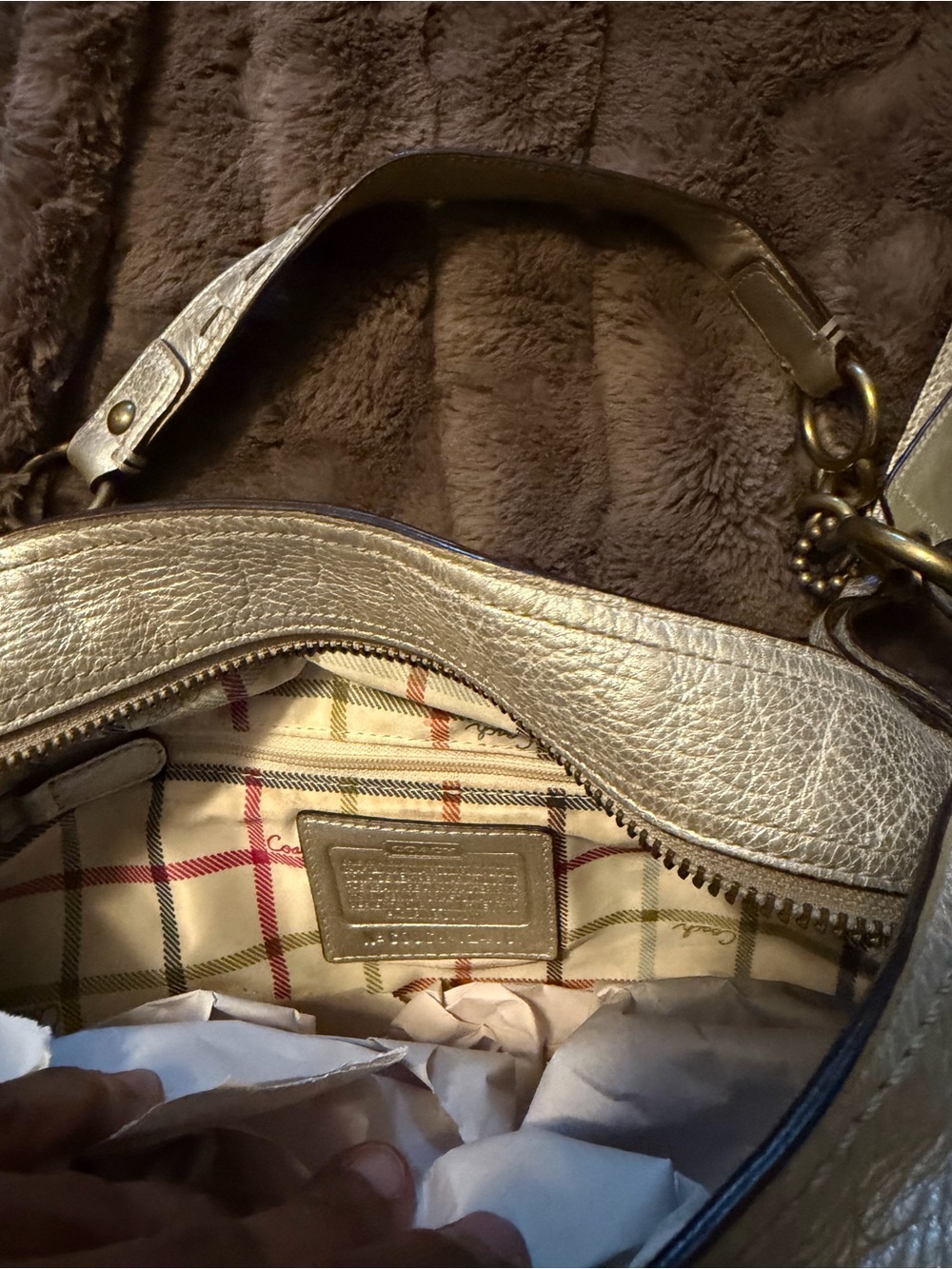 Coach Metallic Silver Leather Shoulder Bag with Matching Wallet - Picture 10 of 15
